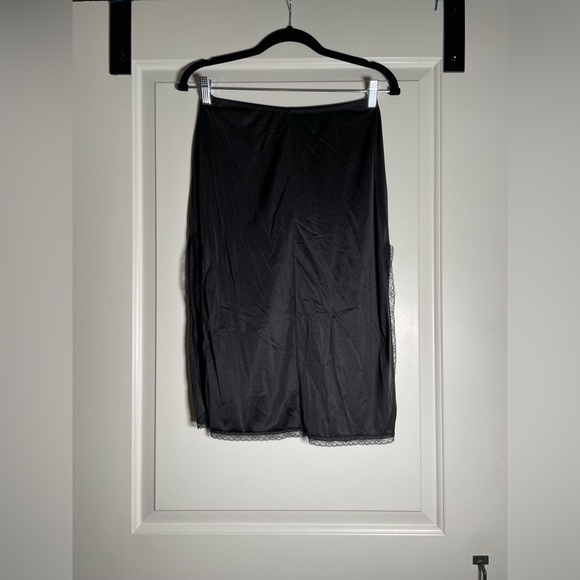 Kayser Black Lace Slip Skirt - Picture 2 of 9